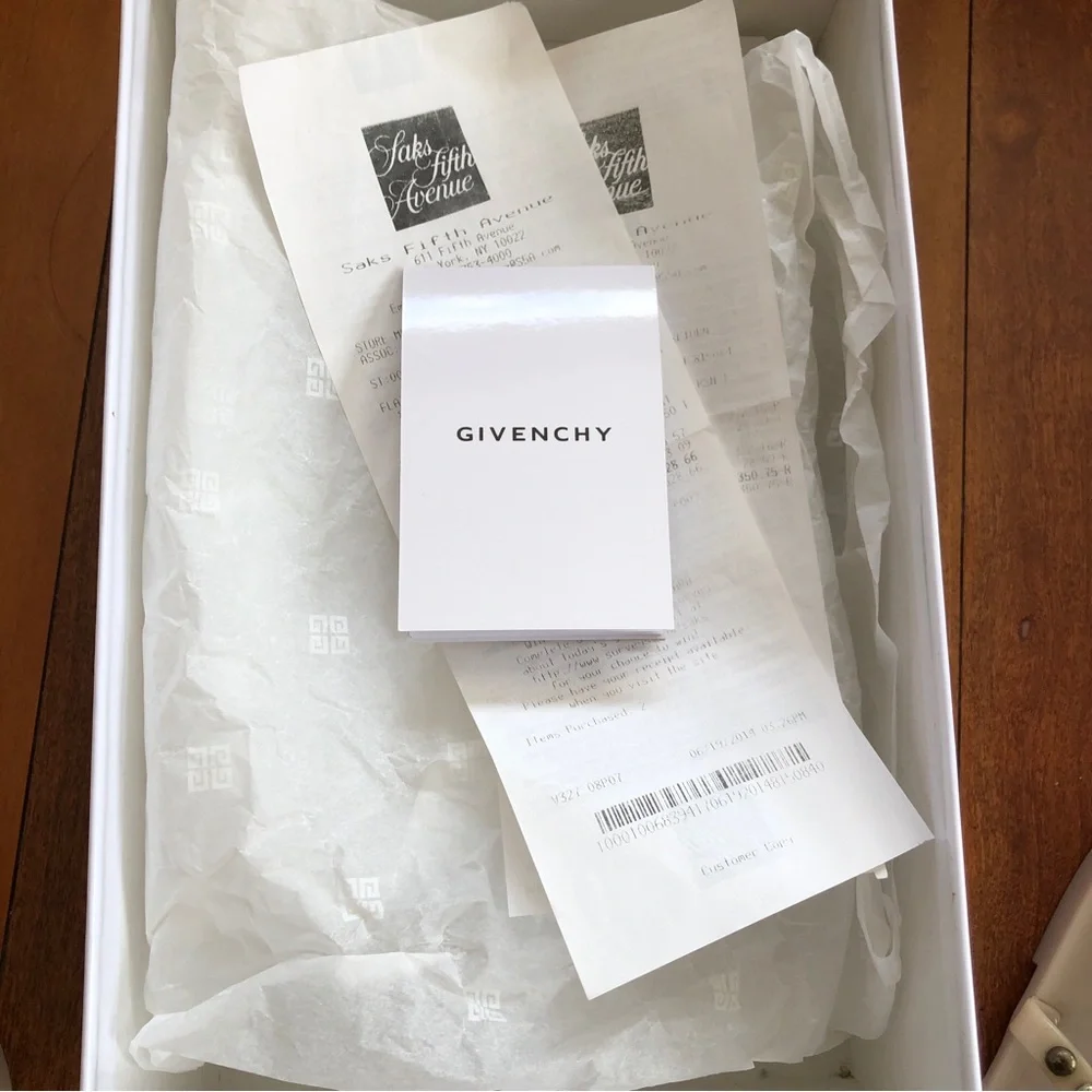 GIVENCHY rubber sandals size 36 - Picture 4 of 5